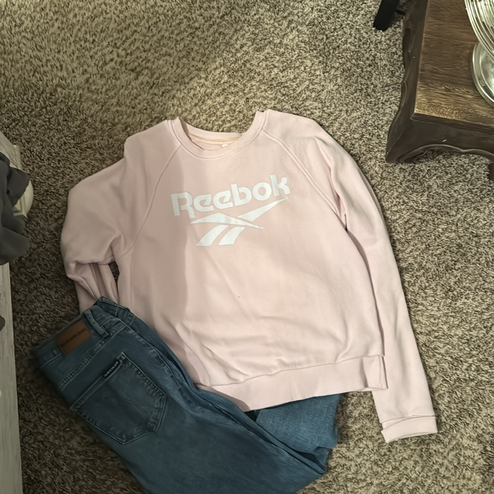 Reebok sweatshirt